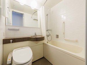 【風呂】シングル・ダブル・ツインルームではユニットバスをおご用意しております。