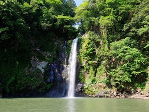 八反の滝