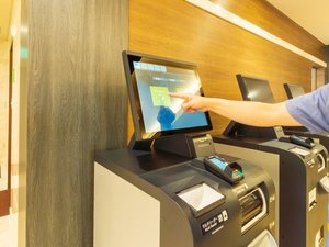 スマートチェックイン(自動精算機)