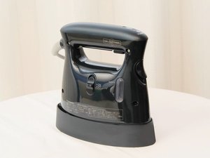 スチームアイロン★フロントにて貸出ししております。