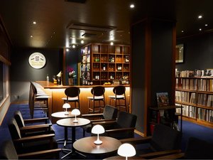 �yMusic Bar�z���ԂƂƂ��ɕ\���ς��郉�E���W��BAR