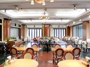 *レストラン サーラ/旬の食材を活かしたお料理を。