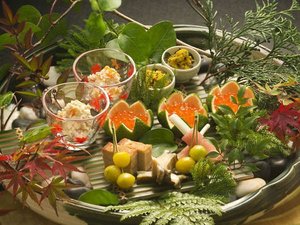 〜春夏秋冬、彩り、器…板長の“創意と手間のなせる賜物”とくとご堪能くださいませ〜