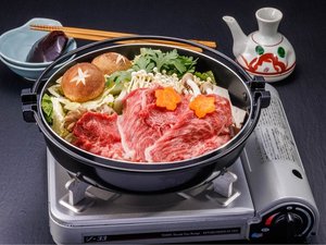 「武州和牛」を使用した特製すき焼きをメインの食膳でご提供いたします。