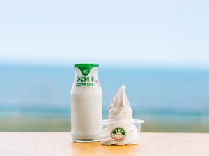 【2026年7月18日〜8月31日】期間限定でみどり牛乳とソフトクリームを無料でご用意しております。