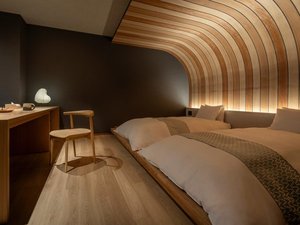 �Ȗ؂������I�ȋq���̃w�b�h�{�[�h