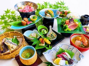 料理長お任せ【おすすめ旬会席】群馬水上の旬の地産食材をふんだんに使ったお料理をお楽しみ頂けます。