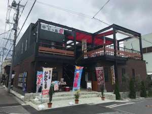 ホテルから徒歩約2分の場所にある複合施設「つちうら横丁」
