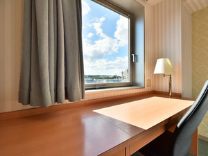 �L�X�f�X�N�̂��ߎd�������₷���ƍD�]�ł��I�I