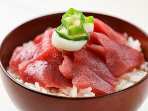 【朝食バイキング 一例】まぐろの海鮮丼♪