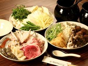 ホテル自慢の薬膳鍋 三種類のスープでお召し上がり下さい♪