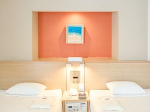 【デラックスツイン】◆海を感じさせるアートが、旅の疲れを癒やします。