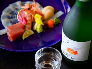 お食事に合うお酒もご用意しております。じっくりお楽しみください。