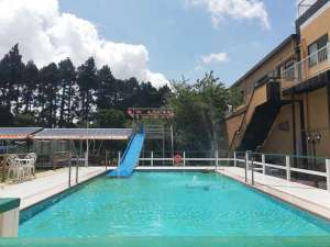 屋外プール 夏季限定(7月〜9月中頃まで)