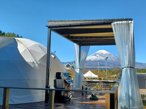 ドームからの富士山景色