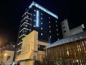 ◆外観(夜)◆2021年3月NEW OPEN!電子レンジ・加湿機能付空気清浄機・スランバーベッドなど充実の設備♪