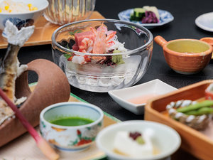 2026夏「松」(6.16〜9.15予定)お造りをお召しあがりの後は、ぜひ器の下段にもご注目ください。