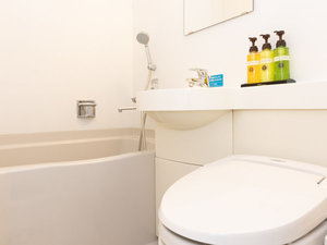 【サーモスタット付きシャワー】設定した温度を自動で保つため、快適にご利用いただけます。