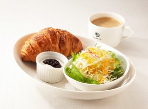 【朝食】HOTEL MORNING SET 2.クロワッサン+サラダ+ゆで卵orヨーグルト+スープ+ドリンク