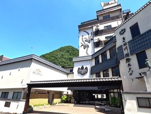 【外観】動物好きのスタッフが笑顔でお出迎えいたします。