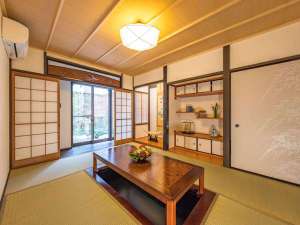 �y���s�{:�_���E���R�E�k������Ӂz���� ���t �P