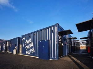 Blue quad hotel �z�K�̎ʐ^