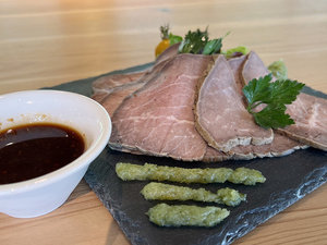ダイニングバー燈〜AKARI〜 ローストビーフ