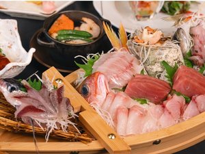 ◆地魚の舟盛り◆その日の市場から、最高の旬を盛り込みます!