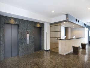 �y���r�[�E�t�����g�z�F�l�̂����X���҂��\���グ�Ă���܂��B