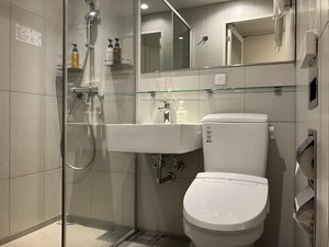 シャワールーム&トイレ ※全室バスタブはございません