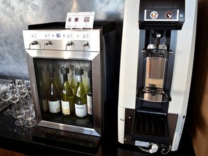 13階エグゼクティブラウンジ※ワイン・ビールサーバー