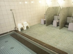 女性浴殿 16:00〜24:00/6:00〜9:00