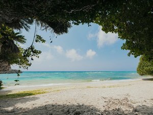 ホテルの近くのビーチで沖縄を満喫。