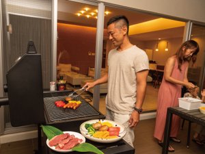 【料理】大型のバーベキューグリルで豪快にBBQ(海のシーサーRoom・ティーダのシーサーRoom)