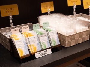 �A���j�e�B�[�R�[�i�[