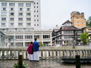 町の中心 湯畑