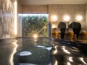 X[p[zeEsO@VR@̓̎{ݎʐ^1