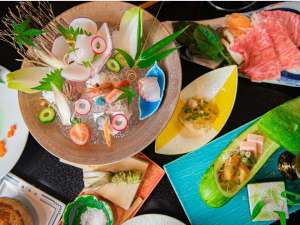 季節毎に変わる山海創作料理を是非お楽しみください。