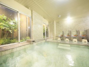 房総白浜ウミサトホテル（旧紀州鉄道房総白浜ホテル）：温泉浴場の一例