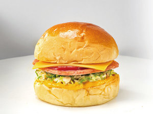 comecomeBURGER�_�卂���n���T���_�`�[�Y�o�[�K�[