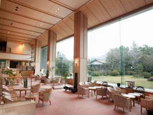 【熊本県湯布院の露天風呂付き客室のある宿】由布院ことぶき花の庄