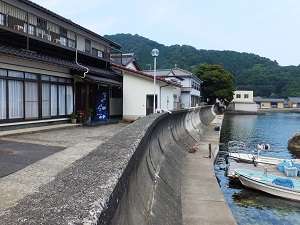 ���X�̑O���C�ł���