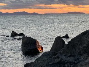 夕焼けの海の景色
