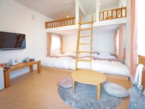 ロフト子供部屋付トリプルルーム。ファミリー旅行におすすめです。