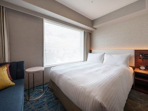 【ダブル】16~18u / ダブルベッド(140cm幅)のお部屋です