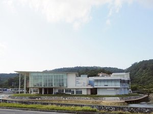 【シーサイドドライブイン】当館から車で約16分