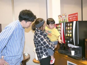 【無料】挽きたてコーヒー、ジュース、スープ類も!カップ片手にの〜んびり♪