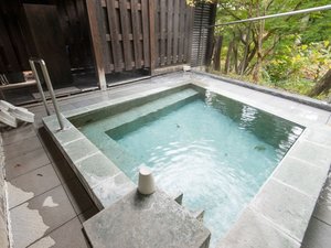 露天温泉「石の湯」