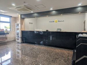 フロント&ロビー(全体)