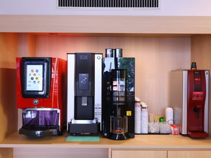 ���E�F���J���h�����N(2F�A15:00�`23:00)�y�����z